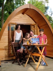 RED LETTER DAYS Overnight Glamping Escape For Two Gift Experience - Image 2 of 4