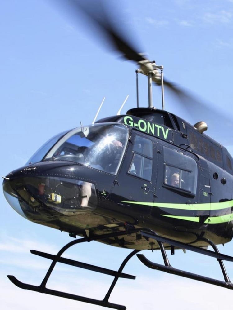 RED LETTER DAYS 6 Mile Helicopter Tour for Two Gift Experience - Image 2 of 4