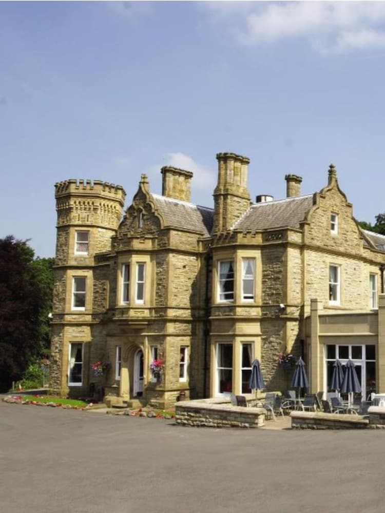 RED LETTER DAYS Overnight Inviting Break for Two Gift Experience - Image 4 of 4