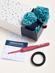 FatFace Crochet Your Own Scrunchie Kit - Bilde 3 av 3
