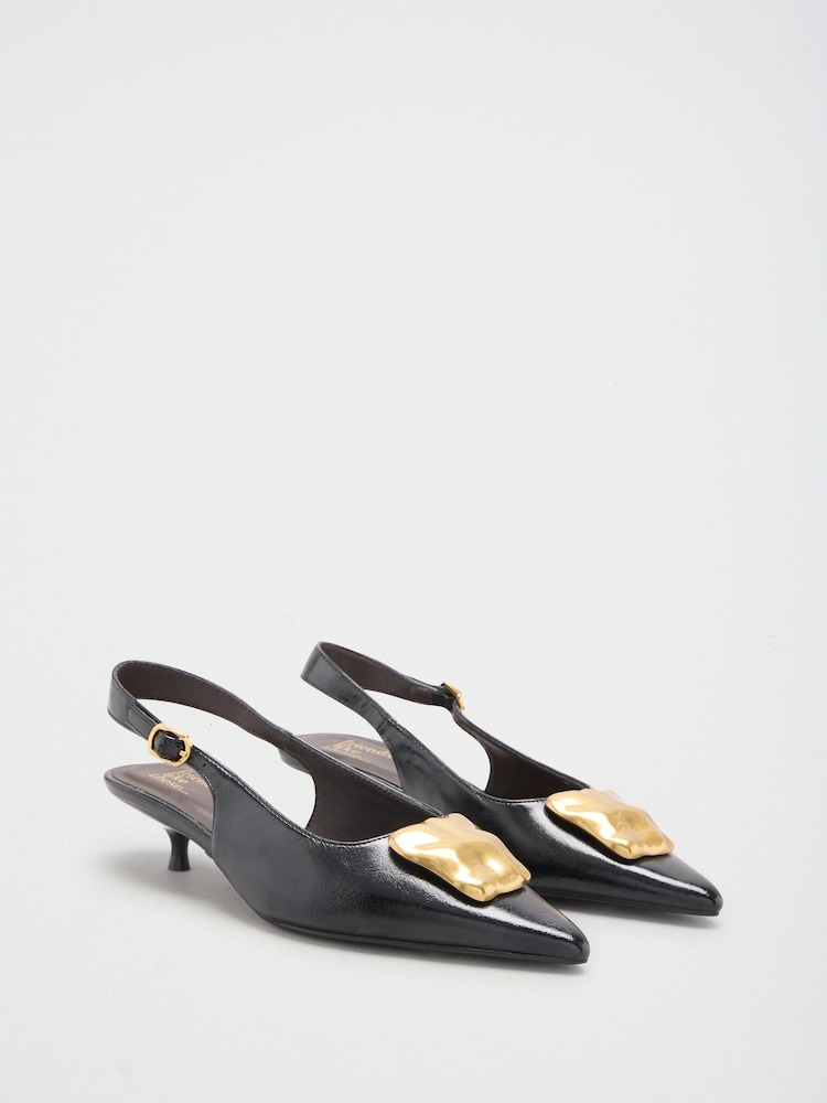 Schwarz - Friends Like These Faux Leather Gold Hardware Pointed Toe Slingback Kitten Heel Court Shoes - Bild 1 von 5 Schwarz - Friends Like These Faux Leather Gold Hardware Pointed Toe Slingback Kitten Heel Court Shoes - Bild 1 von 5