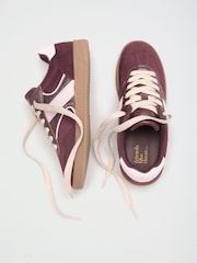 Burgunderrot - Friends Like These Lace Up Slim Gum Sporty Trainers - Bild 1 von 3
