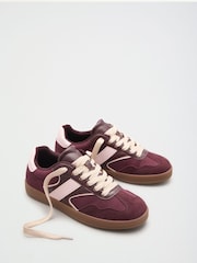 Burgunderrot - Friends Like These Lace Up Slim Gum Sporty Trainers - Bild 2 von 3