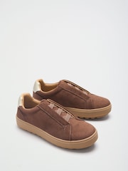 សូកូឡាពណ៌ត្នោត Faux suede - Friends Like These ស្បែកជើងប៉ាតាធម្មតាៗធ្វើពីចរយឺតទាំងនេះ - រូបភាព 2 នៃ 4