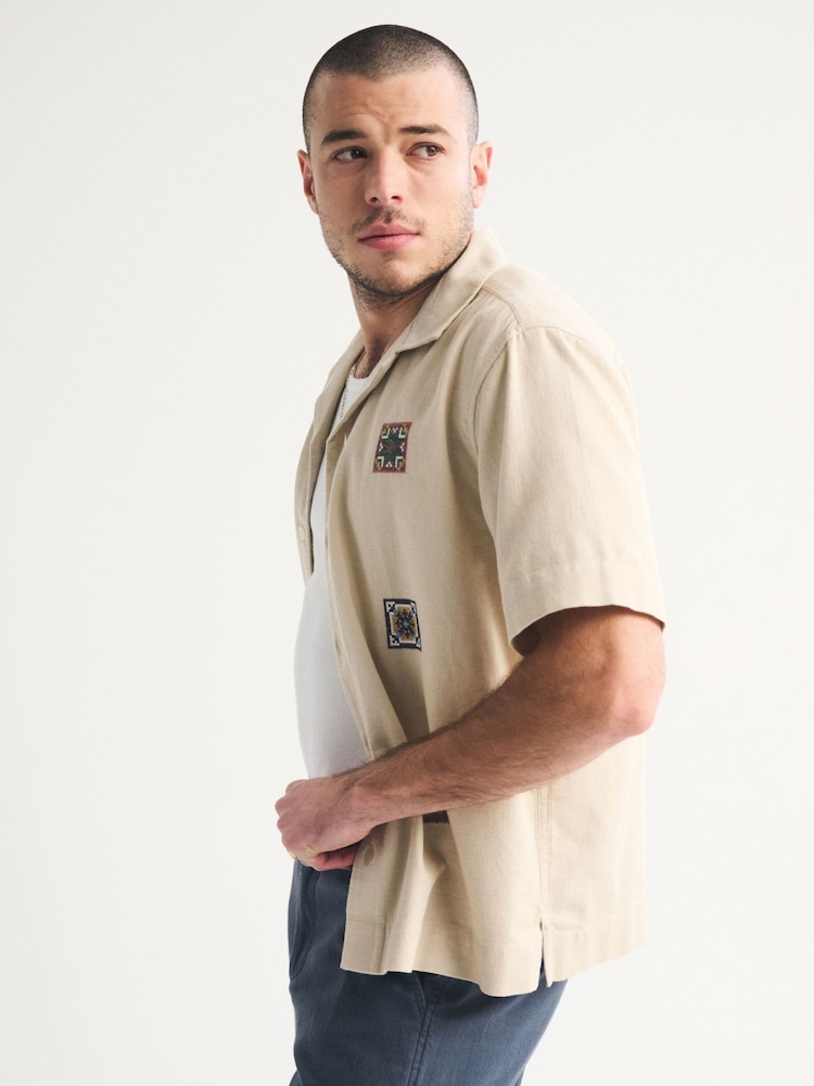 Krem boja - Abercrombie & Fitch Short Sleeve Resort Shirt - Slika 1 od 8