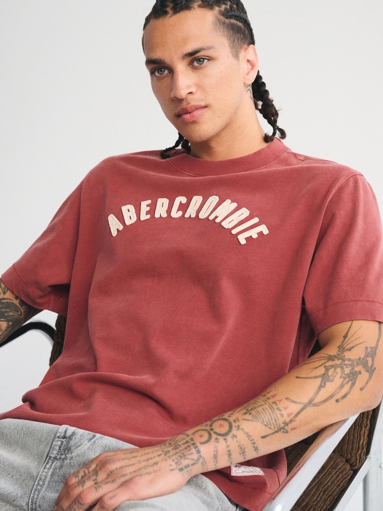 Abercrombie & Fitch Red Logo Short Sleeve Crew Neck T-Shirt - Image 2 of 9 Abercrombie & Fitch Red Logo Short Sleeve Crew Neck T-Shirt - Image 2 of 9