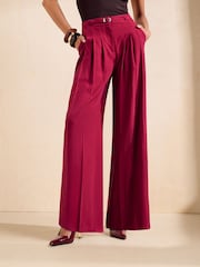 Beerenrot - Friends Like These Belted Pleat Wide Leg Trousers - Bild 1 von 5