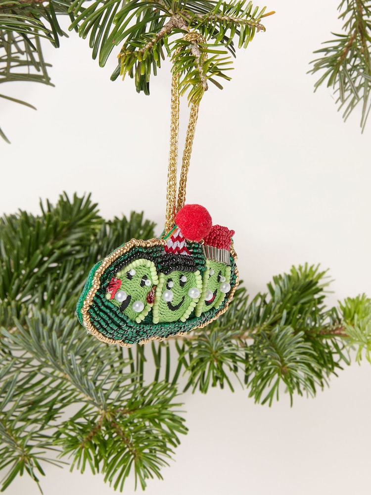 FatFace Green Peas in a Pod Beaded Christmas Decoration - Image 2 of 3 FatFace Green Peas in a Pod Beaded Christmas Decoration - Image 2 of 3