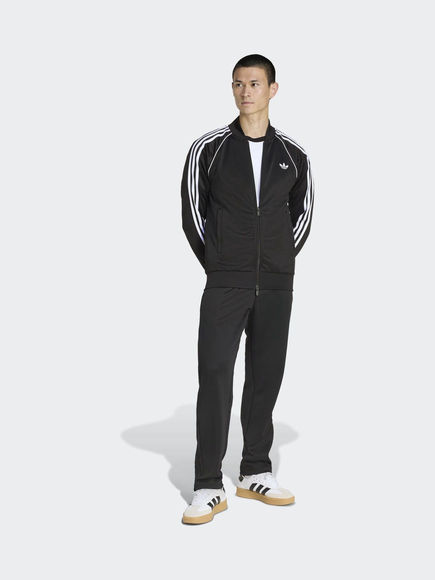 Comprar Conjuntos de treino adidas Originals SST from Next Brazil