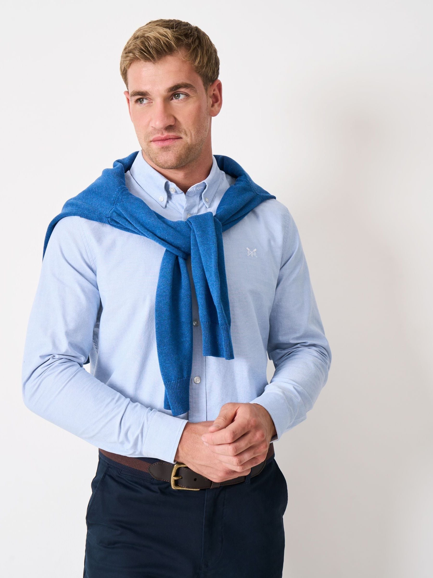 Comprar Camisa Oxford Slim Fit com Gola Redonda da Crew Clothing