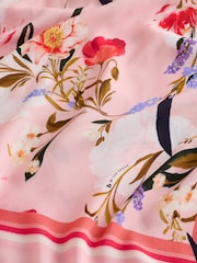 وردي ـ وشاح فيسكوز خفيف الوزن من B by Ted Baker - صورة 4 من 4