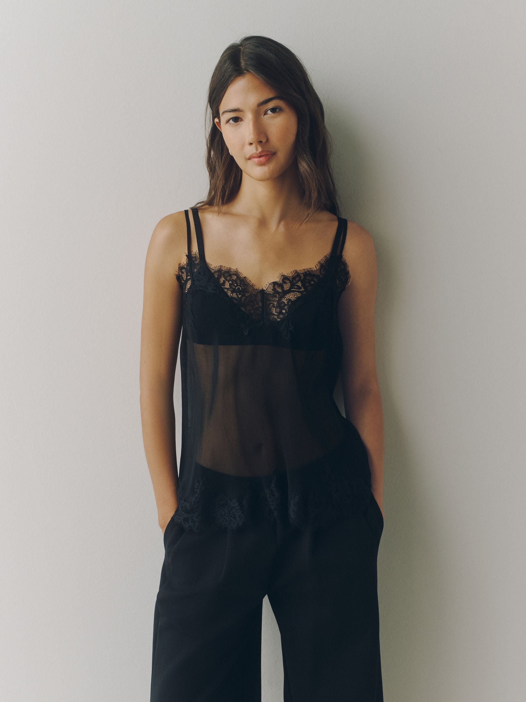 Cumpără Negru - Sheer Lace Trim Cami Top from Next Romania