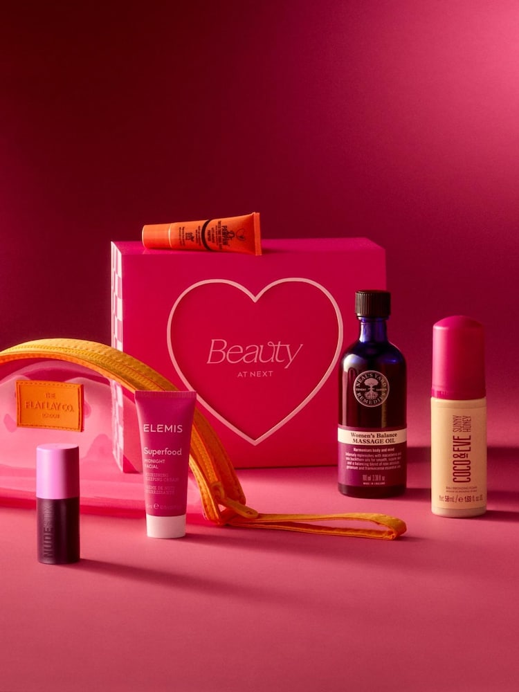 The Beauty Lovers Box (Worth Over £101) - Image 1 of 3