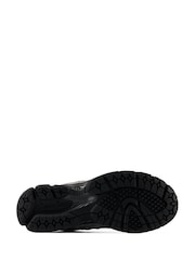 New Balance Grey/Black 2002 Trainers - Image 10 of 11