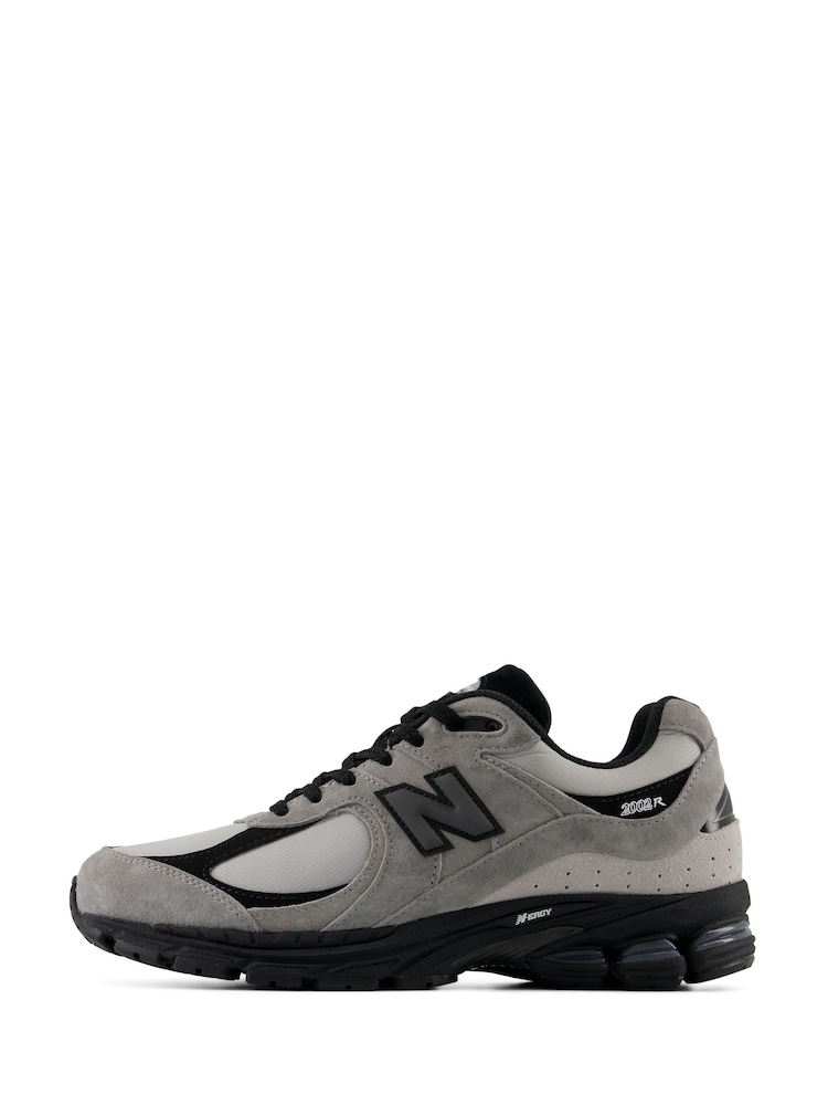 New Balance Grey/Black 2002 Trainers - Image 2 of 11 New Balance Grey/Black 2002 Trainers - Image 2 of 11