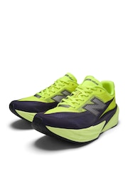 Žuto - New Balance muške trenerke FuelCell Rebel v5 - Slika 7 od 14