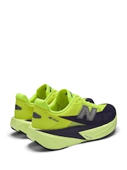 Žuto - New Balance muške trenerke FuelCell Rebel v5 - Slika 8 od 14