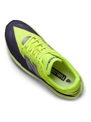 Žuto - New Balance muške trenerke FuelCell Rebel v5 - Slika 9 od 14