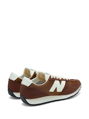 New Balance Brown 471 Trainers - Image 8 of 13