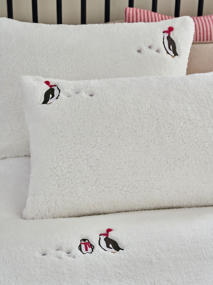 White Penguin Fleece Christmas Duvet Cover and Pillowcase Set - Image 2 of 4