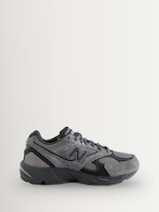 New Balance Black/Grey 880 Trainers - Image 1 of 1