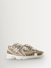 New Balance Light Brown 740 Trainers - Image 7 of 14