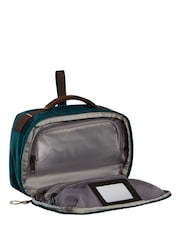 The North Face Green Base Camp Voyager Toiletries Bag - Image 3 of 4