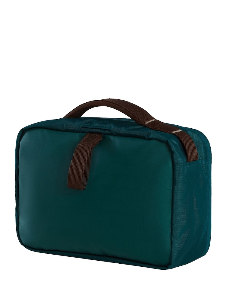 The North Face Green Base Camp Voyager Toiletries Bag - Image 4 of 4
