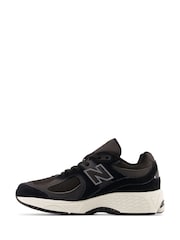 New Balance Black/White 2002 Youth Trainers - Image 2 of 6