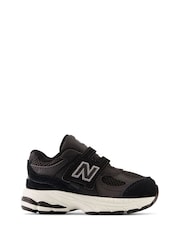 New Balance Black/White 2002 Hook and Loop Infant Trainers - Image 1 of 7