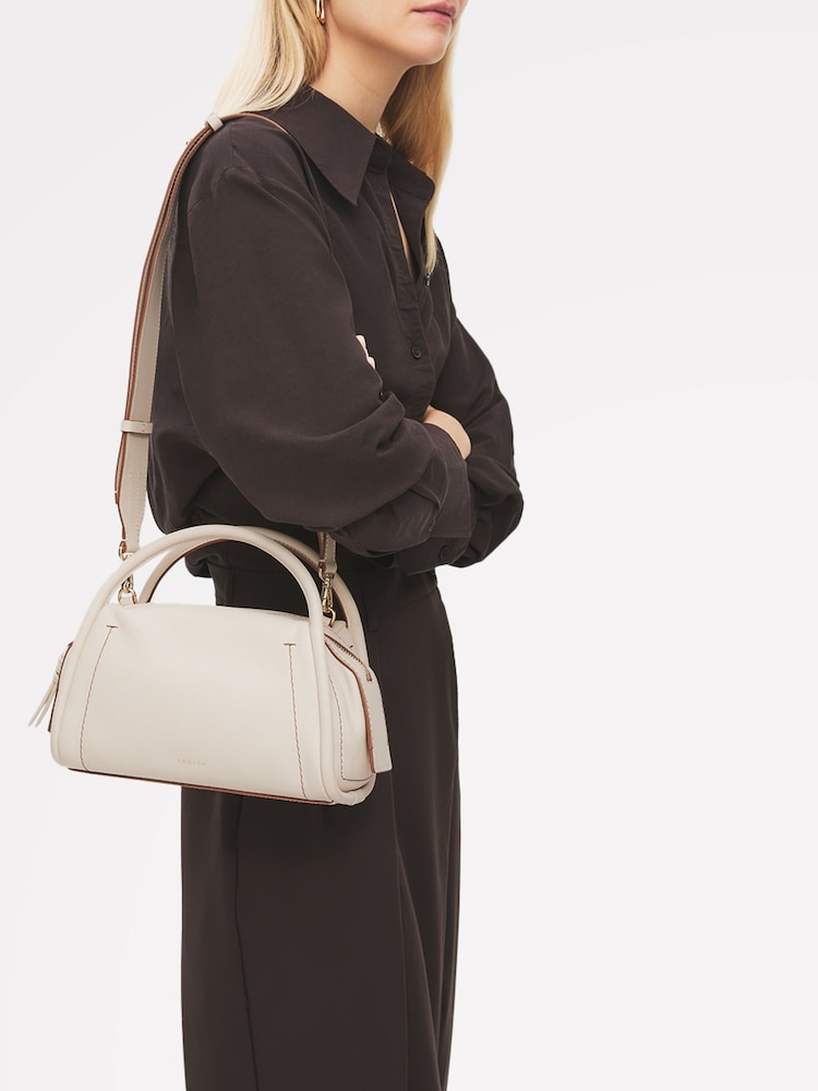 Hvit - Radley Golborne liten gripeveske - Bilde 1 av 6 Hvit - Radley Golborne liten gripeveske - Bilde 1 av 6