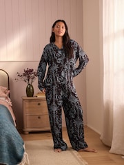 Laura Ashley Josette Pyjama mit Knopfleiste - Bild 1 von 10
