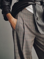 Brown Fine Check - Barrel Leg Trousers with Button Hem - Imagen 4 de 10