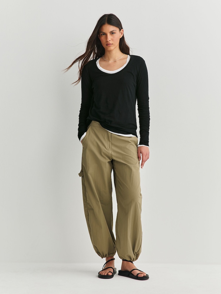 Schwarz - American Vintage Jacksonville Scoop T-Shirt - Bild 2 von 6