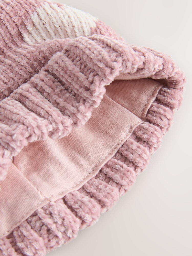 ប៉ាក់ Chenille បេះដូងពណ៌ផ្កាឈូក - Double Pom Baby Beanie - រូបភាព 2 នៃ 3