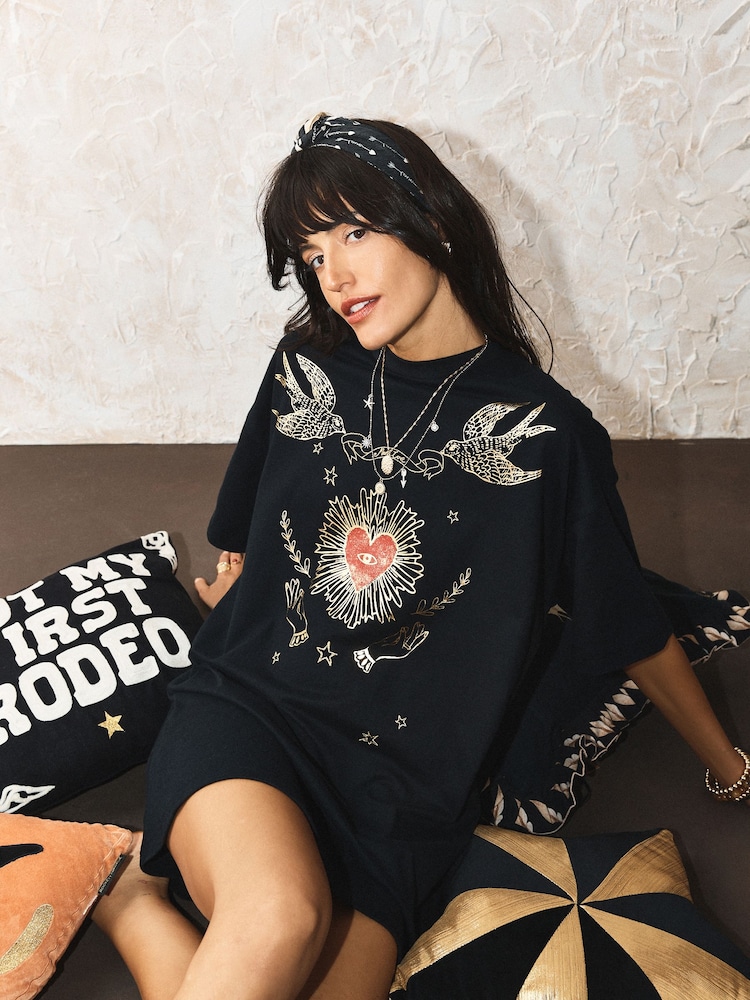Rockett St George Black Milagro Heart Print Night T-Shirt - Image 2 of 4