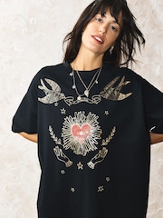 Rockett St George Black Milagro Heart Print Night T-Shirt - Image 4 of 4