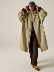 Regatta Natural Adult Waterproof Changing Robe - Image 5 of 11