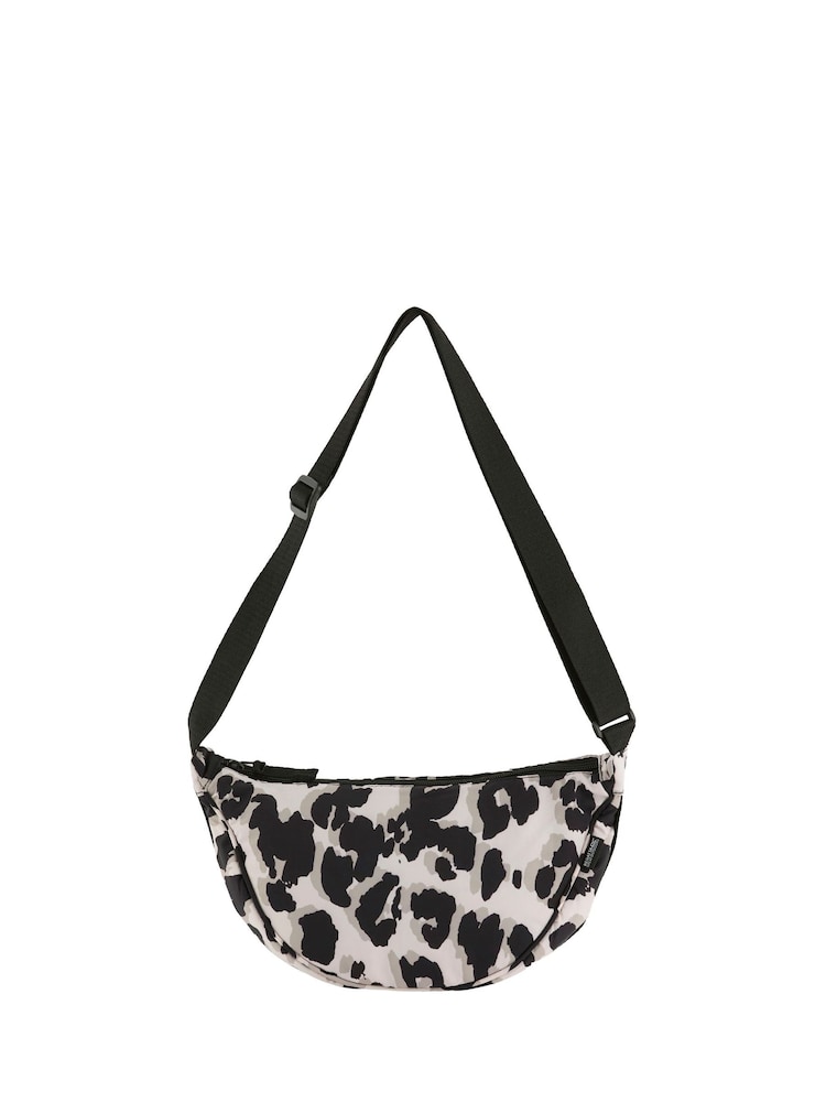 Regatta Brown Small Everyday Crossbody Bag - Image 5 of 5 Regatta Brown Small Everyday Crossbody Bag - Image 5 of 5