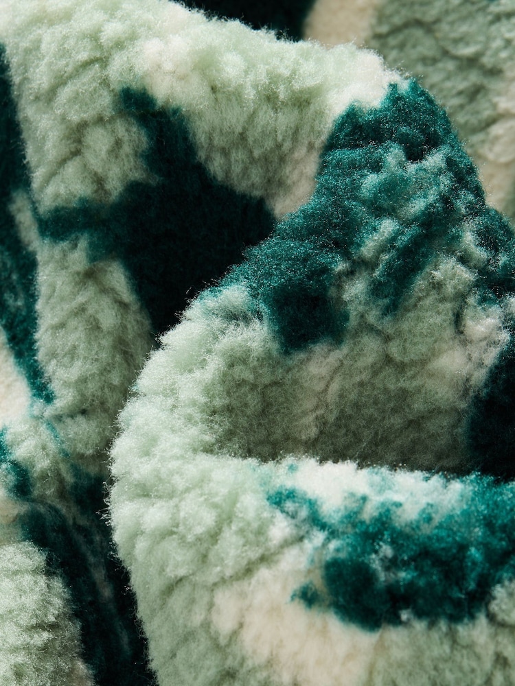 Regatta Deep Pine Brushstroke Camo Print Roswind Water Repellent Fleece - Image 10 of 10 Regatta Deep Pine Brushstroke Camo Print Roswind Water Repellent Fleece - Image 10 of 10