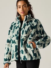 Regatta Deep Pine Brushstroke Camo Print Roswind Water Repellent Fleece - Image 3 of 10
