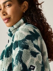 Regatta Deep Pine Brushstroke Camo Print Roswind Water Repellent Fleece - Image 5 of 10