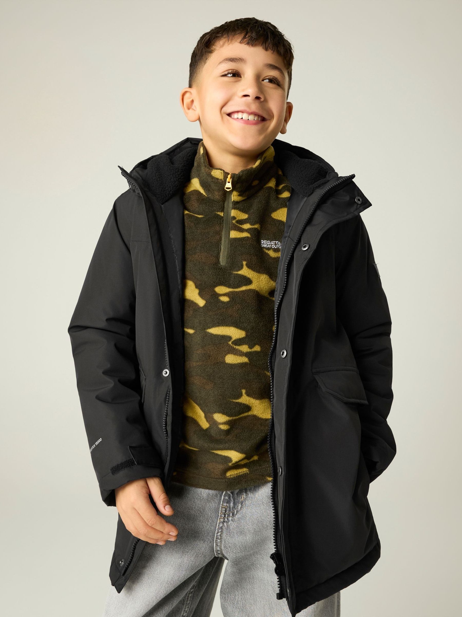 Regatta Boys Black Farbank Ii Waterproof Insulated Jacket - Image 7