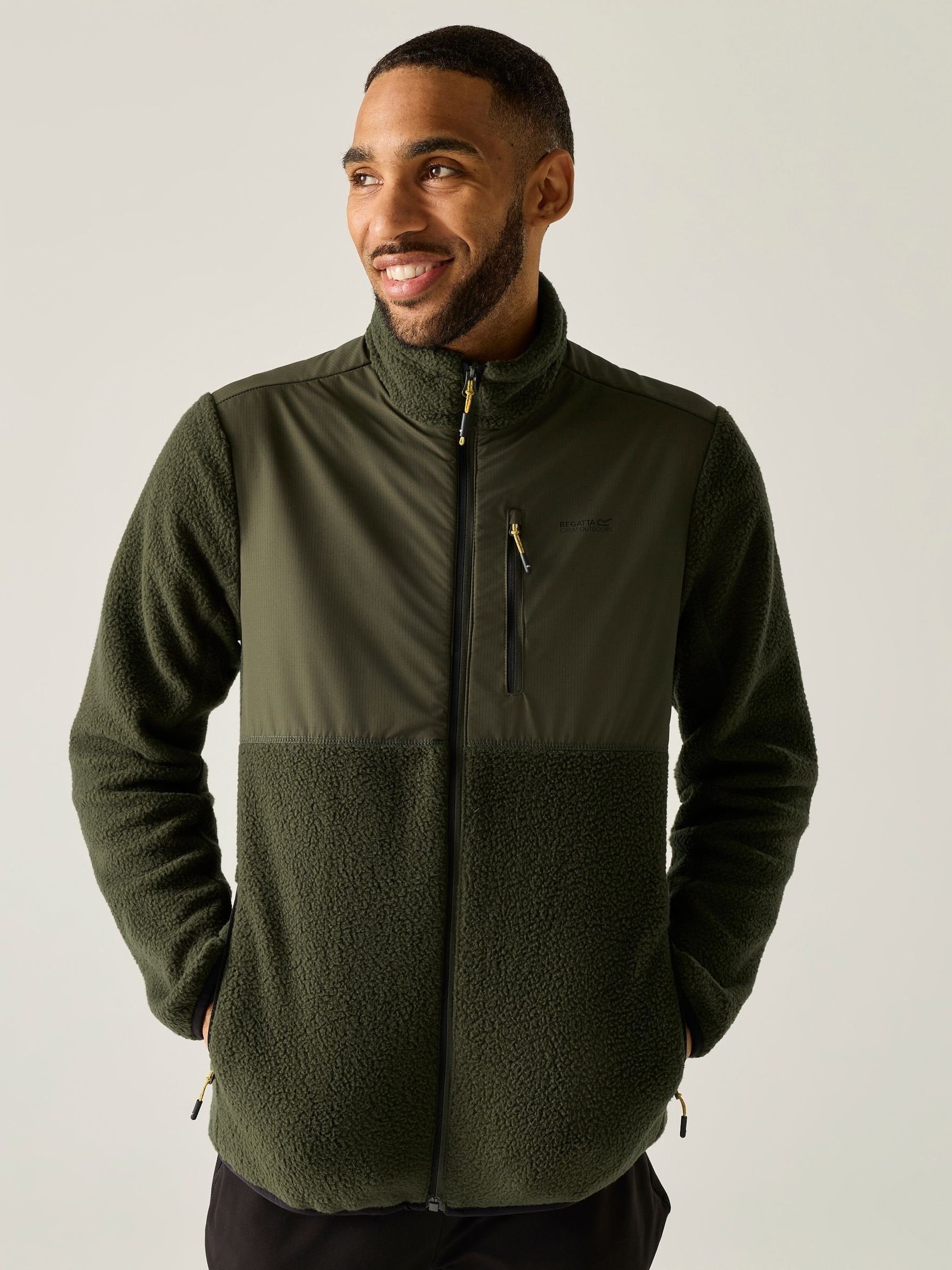 Regatta Men's Green Morran Water Resistant Fleece - Image 9