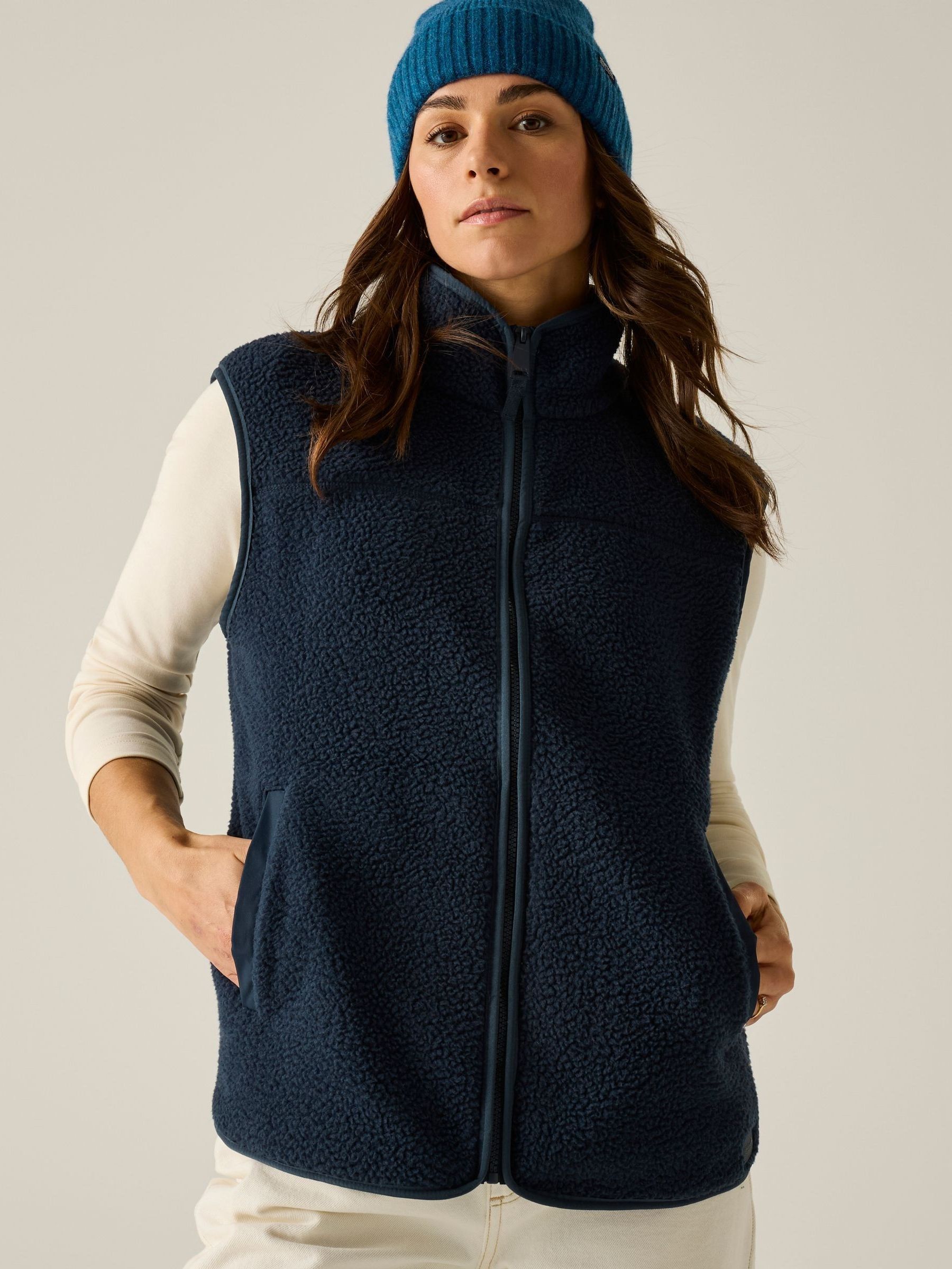 Regatta Women's Cosy Frankie Borg Bodywarmer in Navy | Size: 18 - Image 4