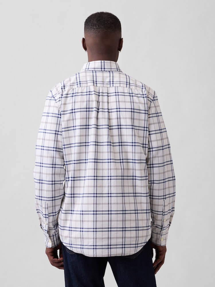 Gap White/Blue Check Oxford Shirt in Standard Fit - Image 2 of 5 Gap White/Blue Check Oxford Shirt in Standard Fit - Image 2 of 5