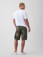 Gap Green Camo 11 inch Essential Cargo Shorts - Image 2 of 6