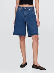 Lavage foncé - Gap short en Denim long taille mi-haute 11pouces - Image 1 de 7