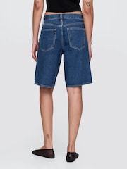 Lavage foncé - Gap short en Denim long taille mi-haute 11pouces - Image 2 de 7