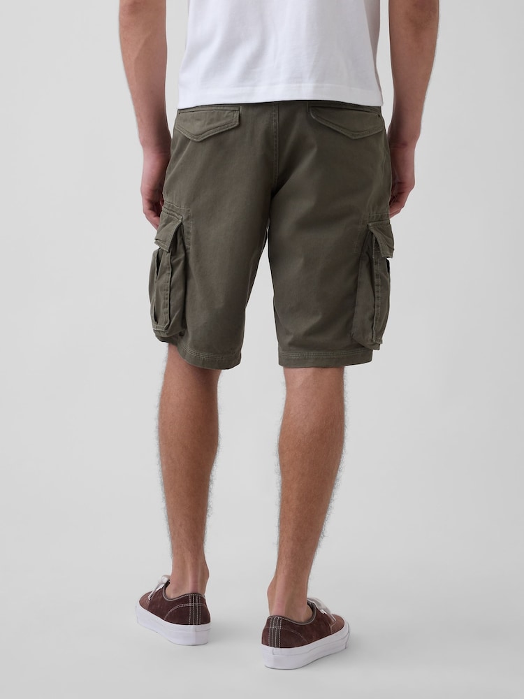 Gap Green Relaxed Cargo Shorts - Image 2 of 5 Gap Green Relaxed Cargo Shorts - Image 2 of 5
